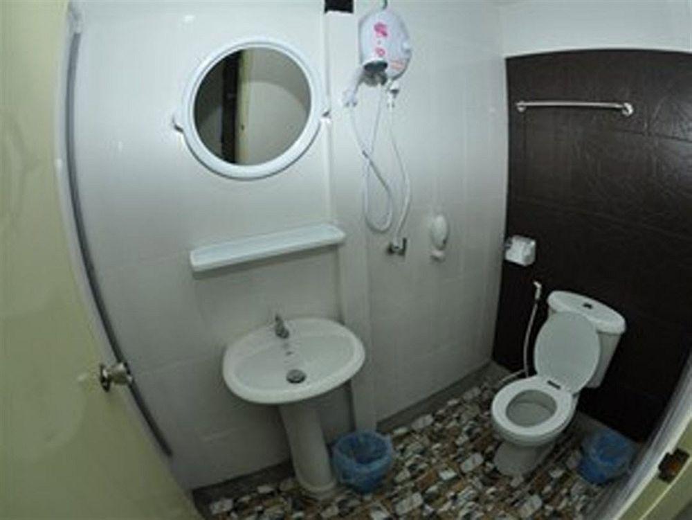 Kitty Guesthouse Pulau Phi Phi Luaran gambar
