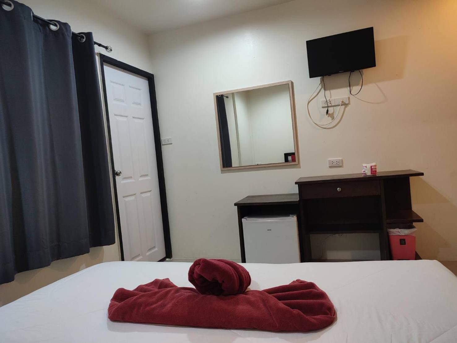 Kitty Guesthouse Pulau Phi Phi Luaran gambar