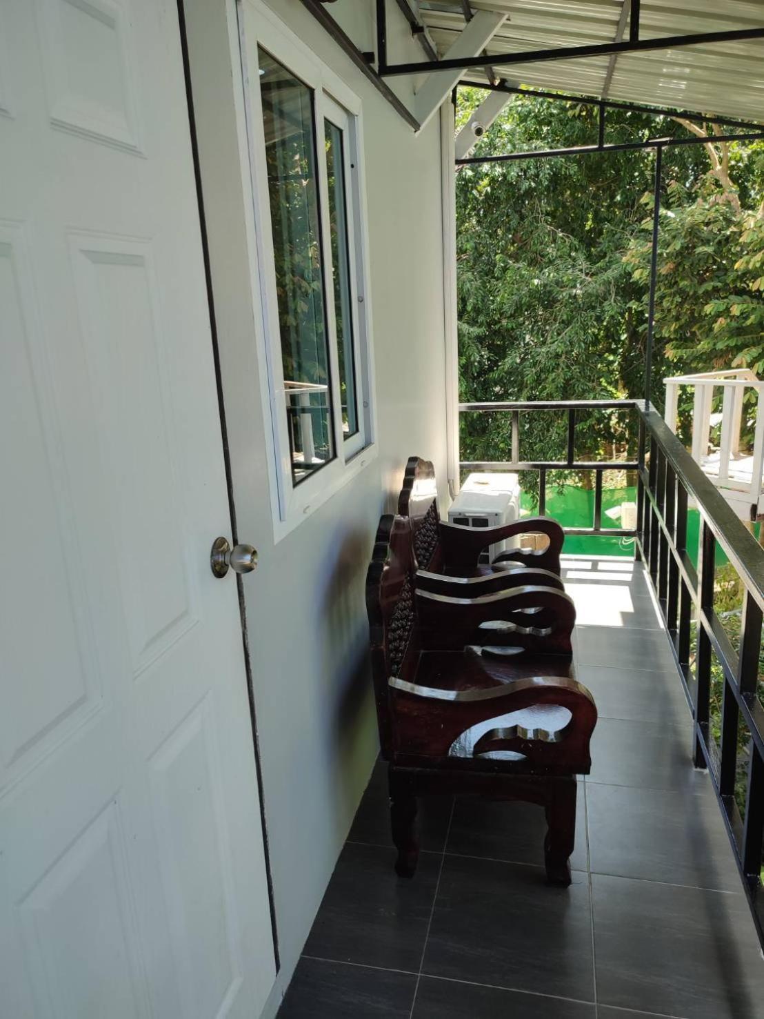 Kitty Guesthouse Pulau Phi Phi Luaran gambar