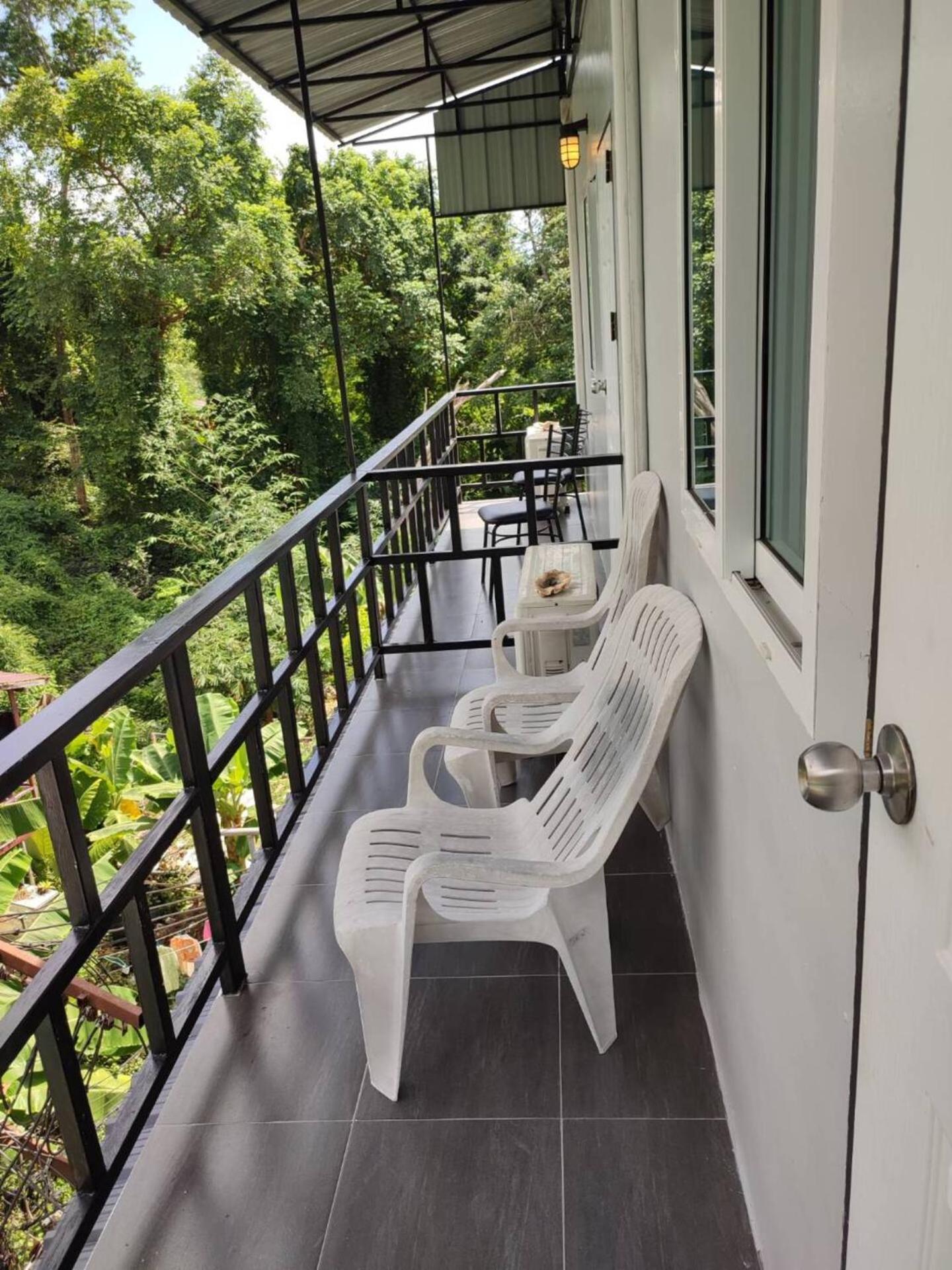 Kitty Guesthouse Pulau Phi Phi Luaran gambar