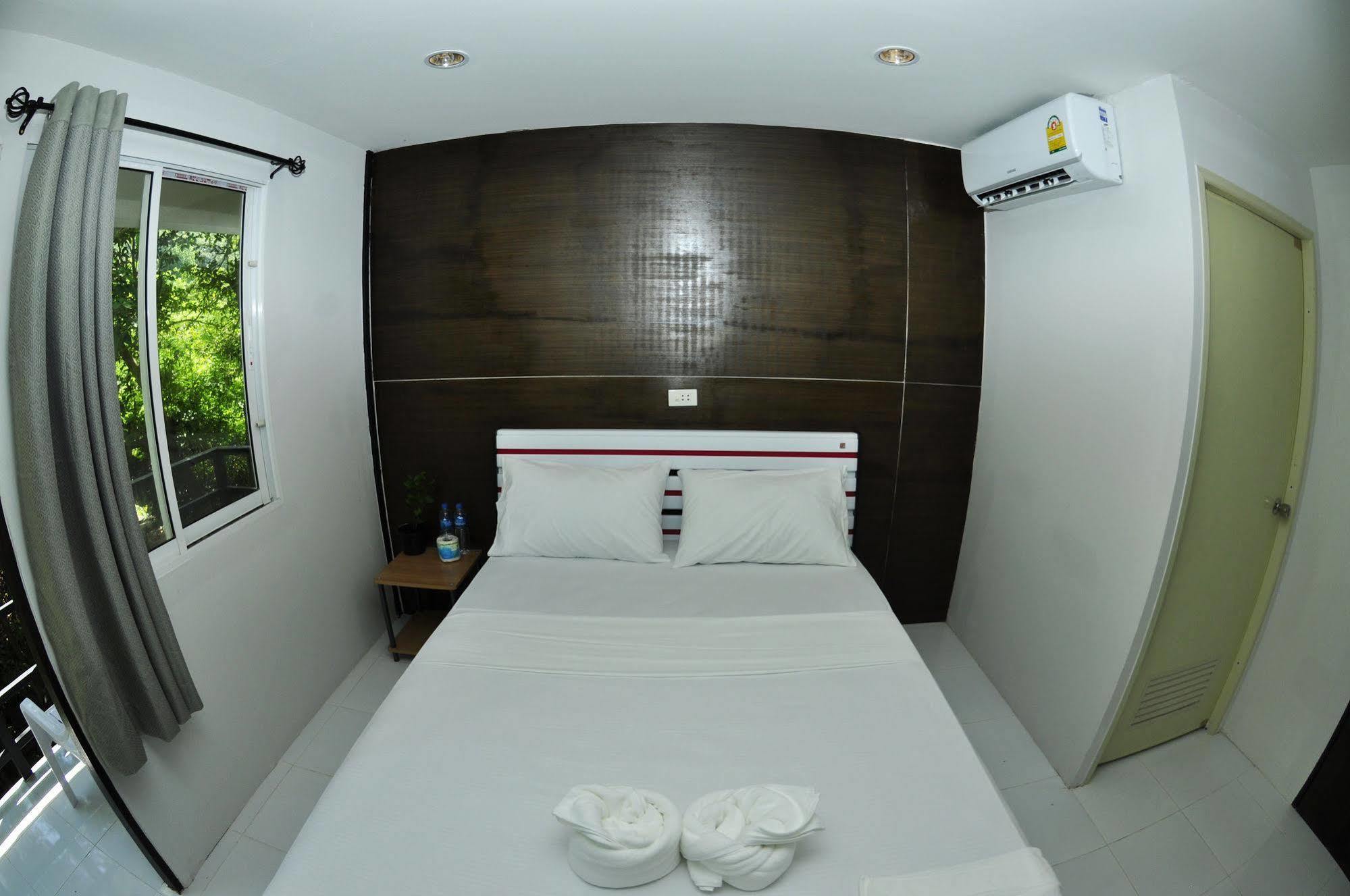 Kitty Guesthouse Pulau Phi Phi Luaran gambar